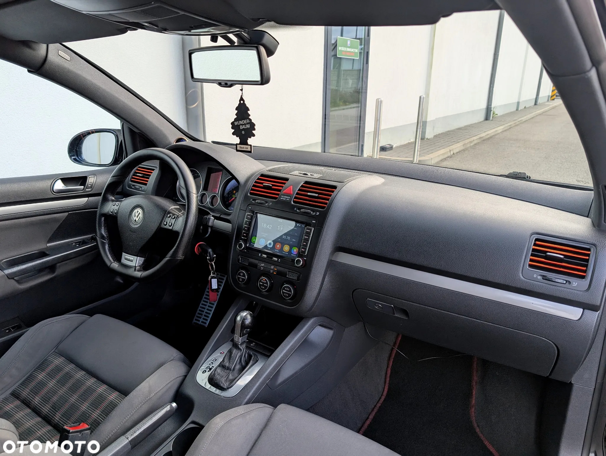 Volkswagen Golf 2.0 GTI DSG - 5