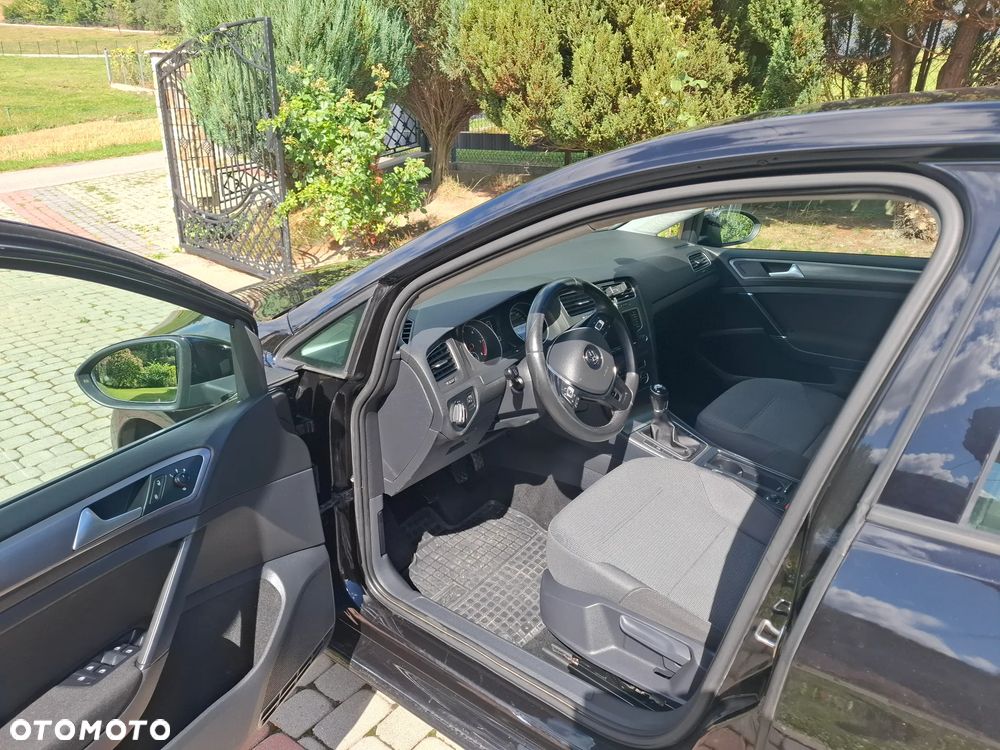 Volkswagen Golf 1.6 TDI DPF Comfortline - 9