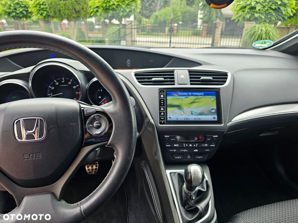 Honda Civic 1.8 i-VTEC Sport Black Edition - 35