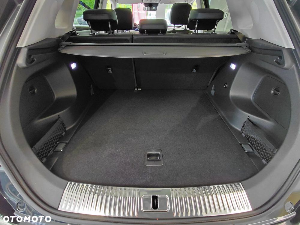 Hongqi HS5 - 19