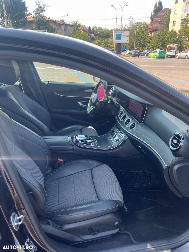 Mercedes-Benz E - 8