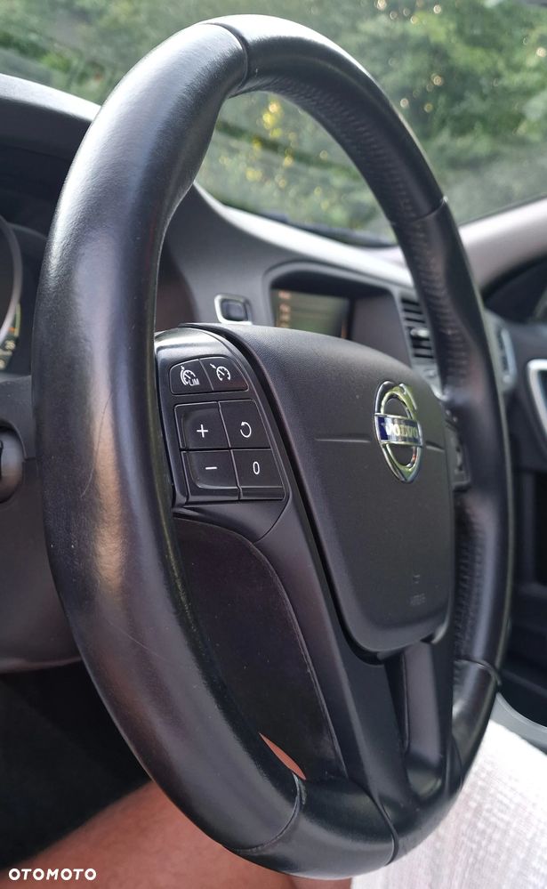 Volvo V60 D2 Drive-E Dynamic Edition (Kinetic) - 12