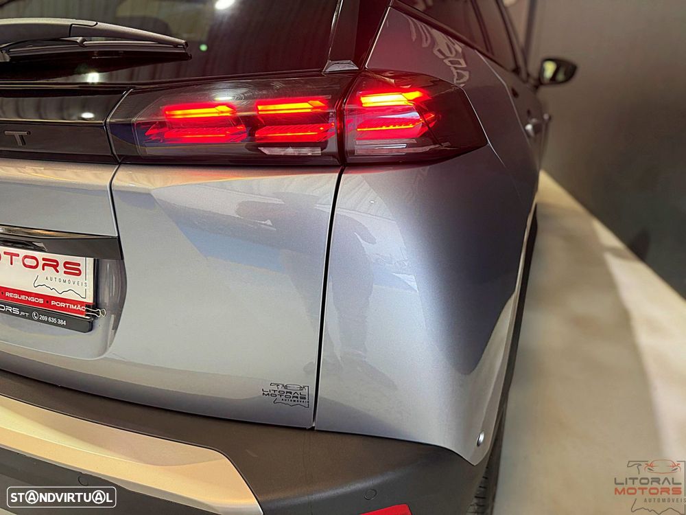 Peugeot 2008 1.2 PureTech Allure Pack - 11