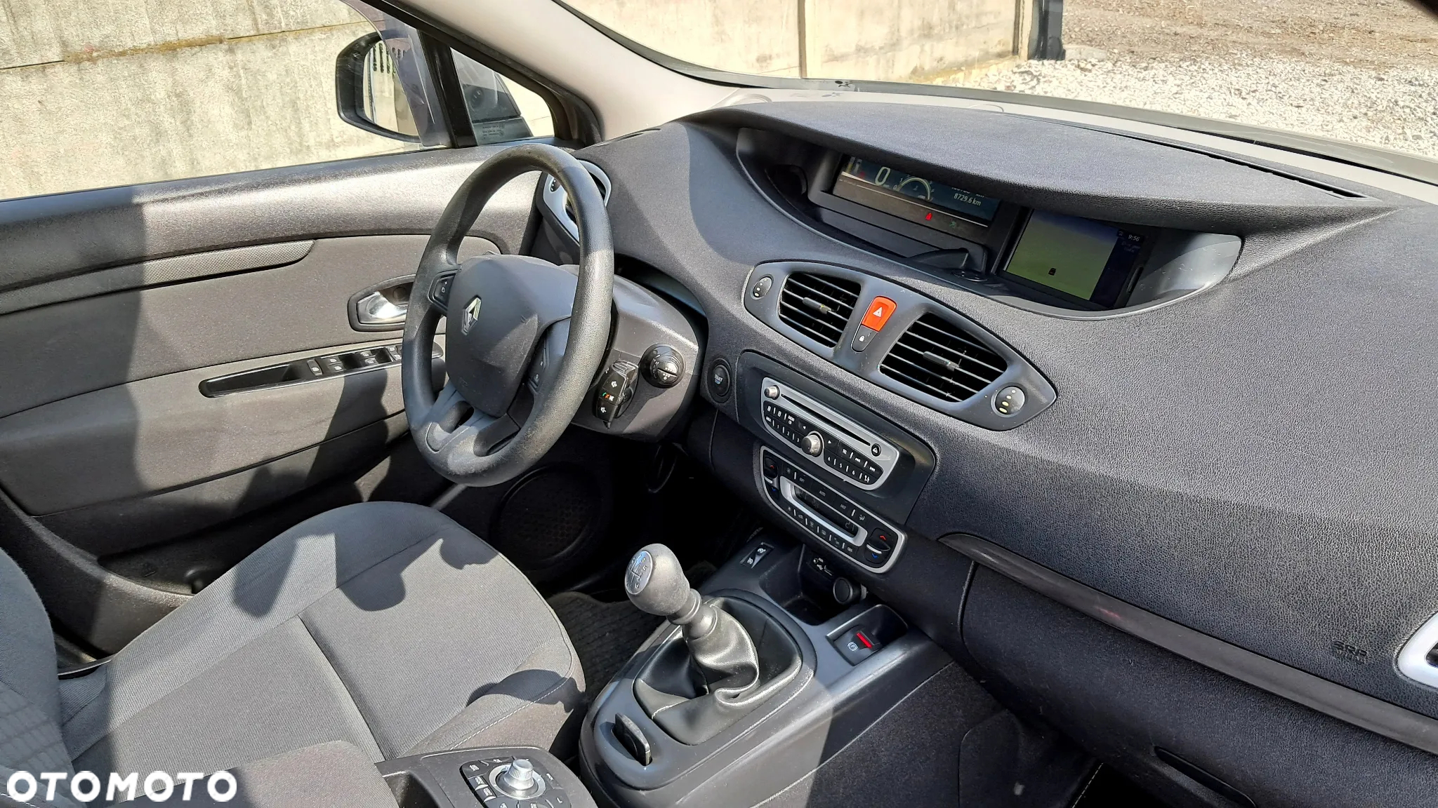 Renault Grand Scenic 1.6 16V 110 Expression - 6
