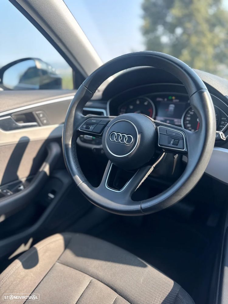 Audi A4 Avant 30 TDI S tronic - 19