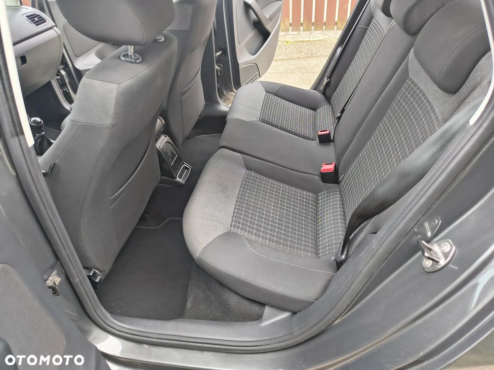 Volkswagen Polo - 12