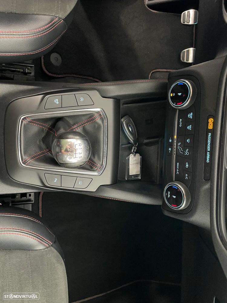 Ford Kuga 1.5 EcoBoost ST-Line X - 11