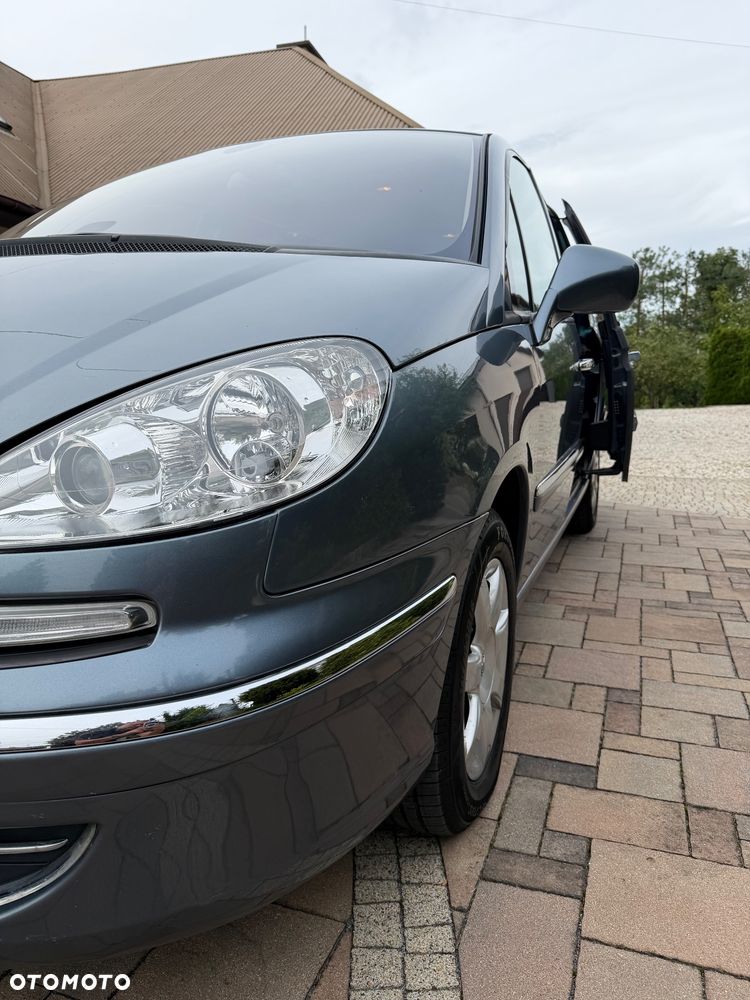 Peugeot 807 - 40