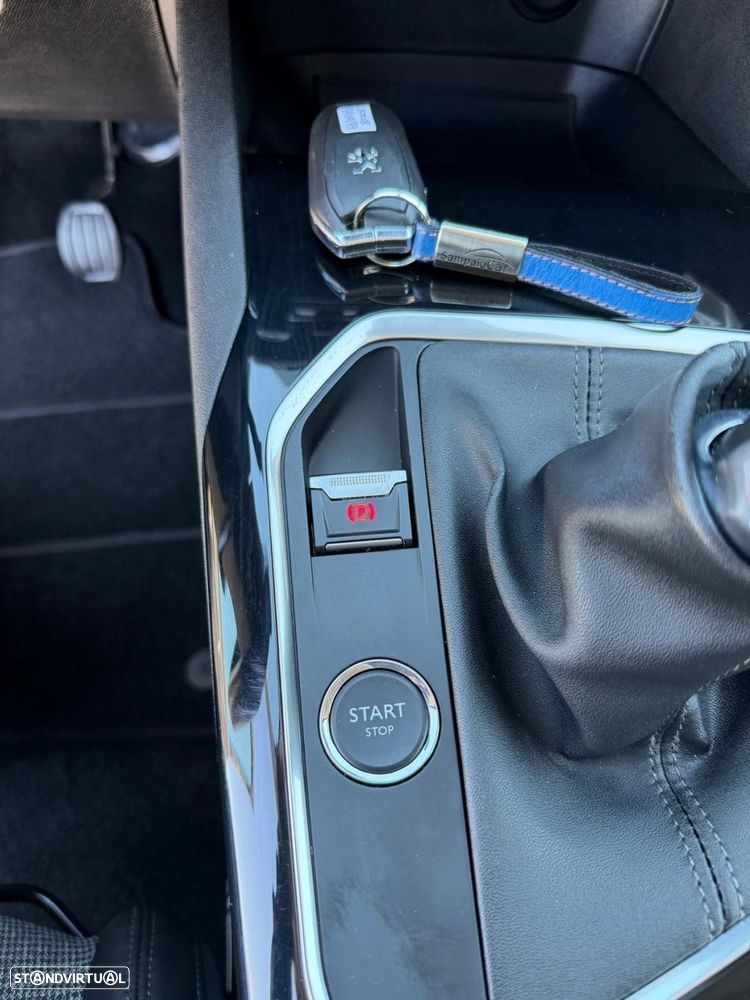 Peugeot 3008 1.5 BlueHDi Allure - 21