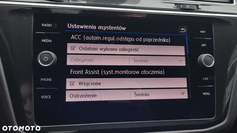 Volkswagen Tiguan - 36