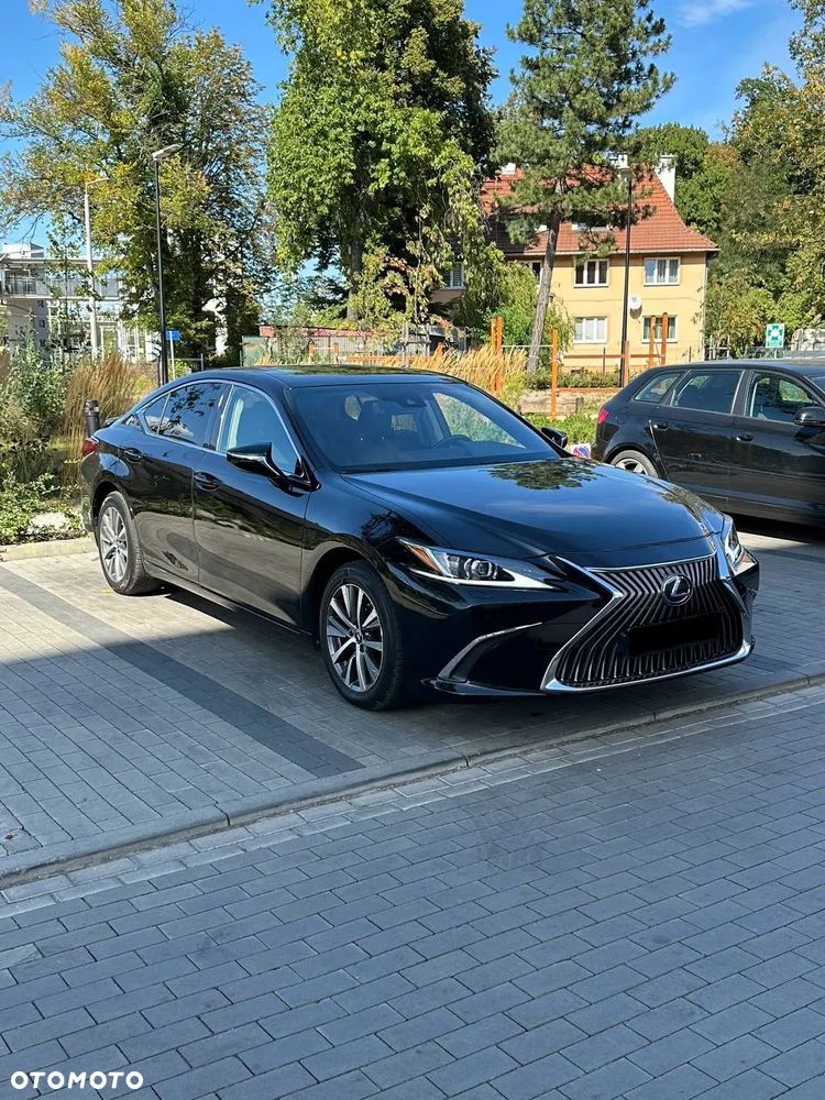 Lexus ES 300h - 1