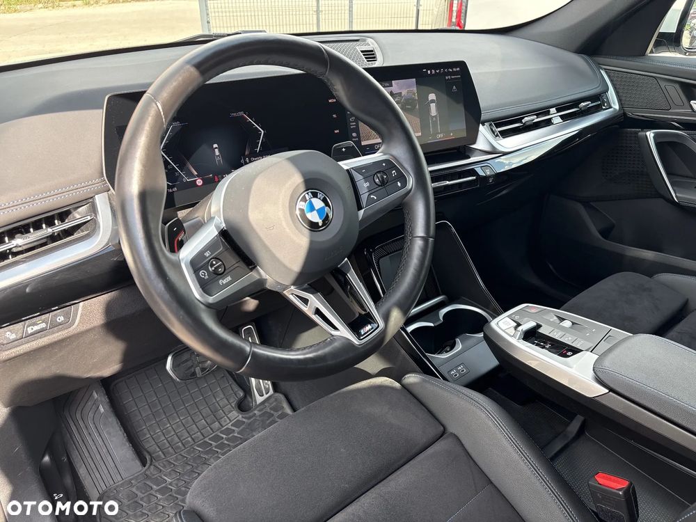 BMW X1 sDrive18i - 11