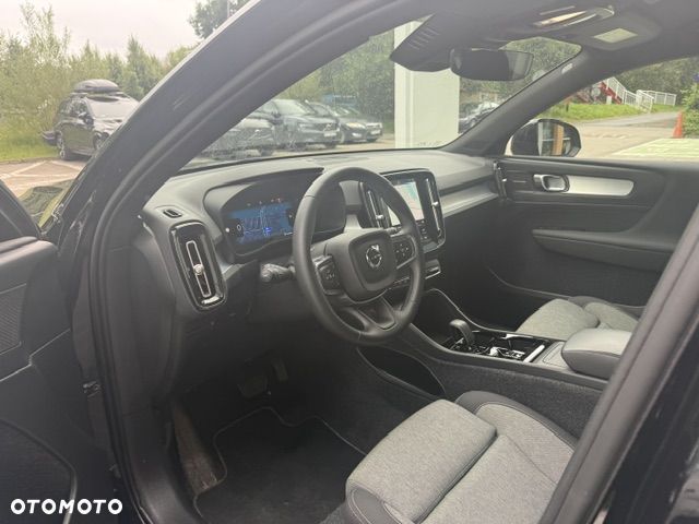 Volvo XC 40 B3 Plus Dark - 19