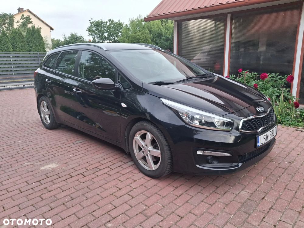 Kia Ceed - 4