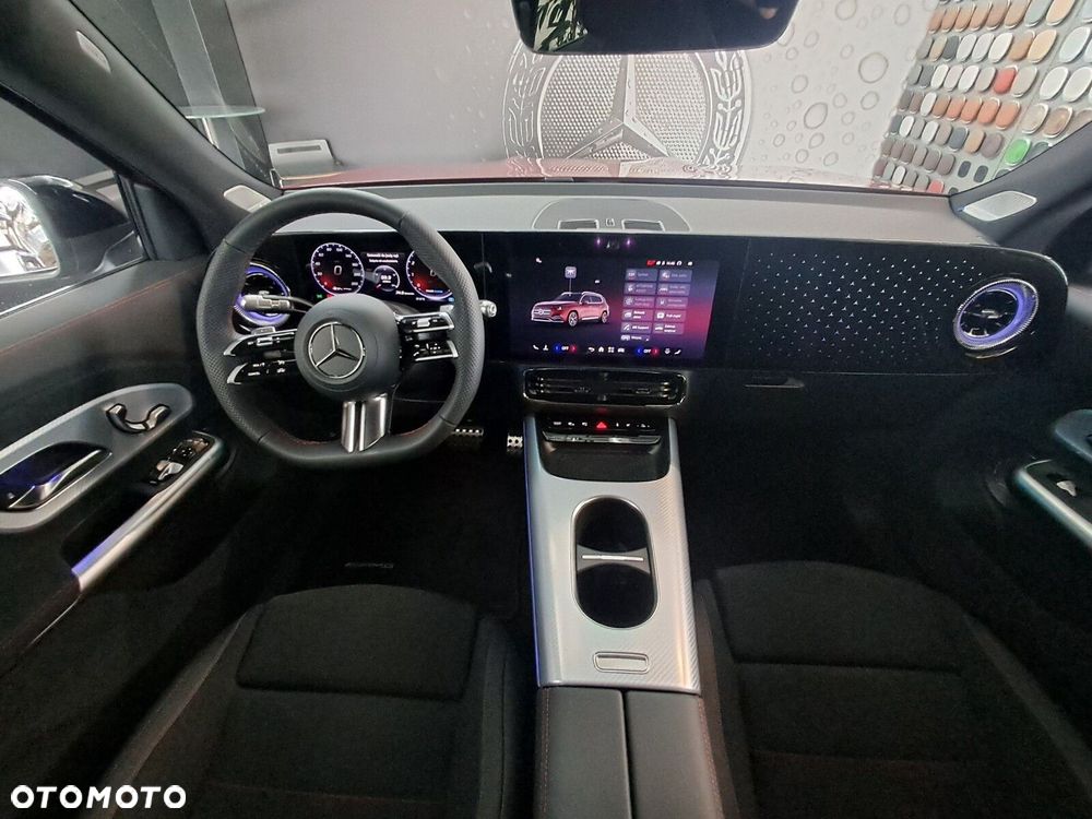 Mercedes-Benz GLB - 25