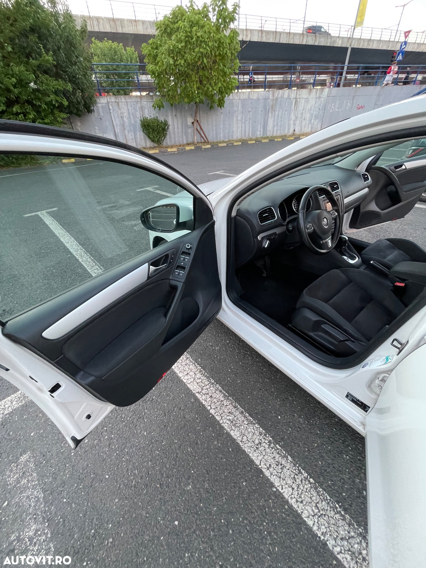 Volkswagen Golf 1.4 TSI Highline DSG - 9
