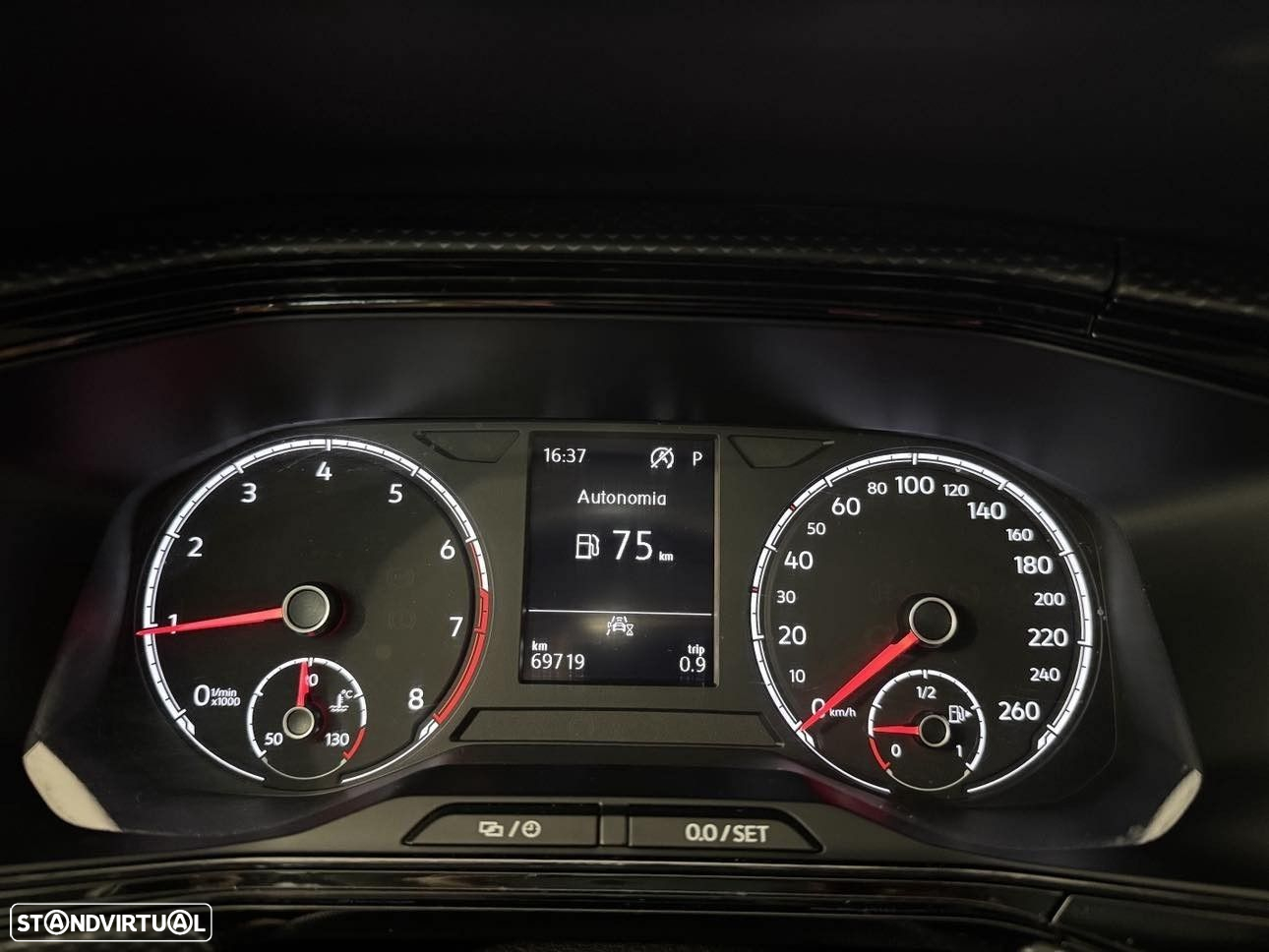 VW T-Cross 1.0 TSI Life DSG - 12