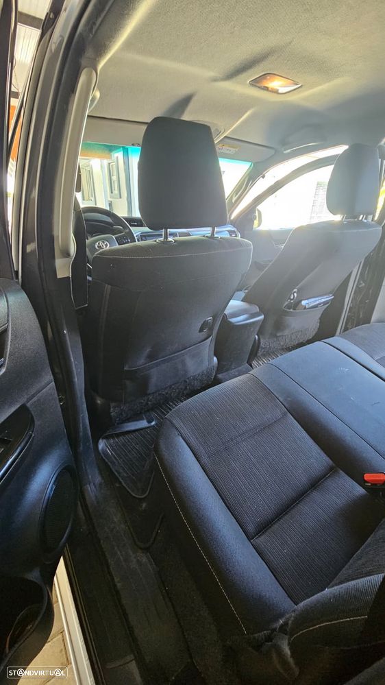 Toyota Hilux 2.4 D-4D 2WD CD Tracker - 9