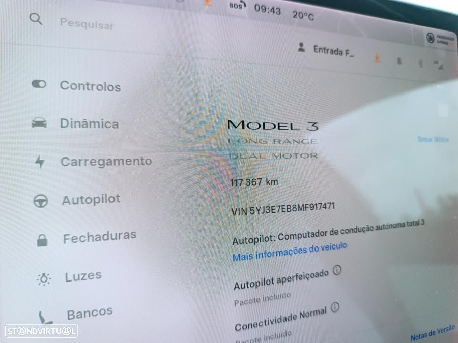 Tesla Model 3 - 8