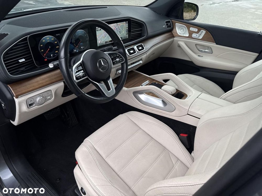Mercedes-Benz GLE - 10
