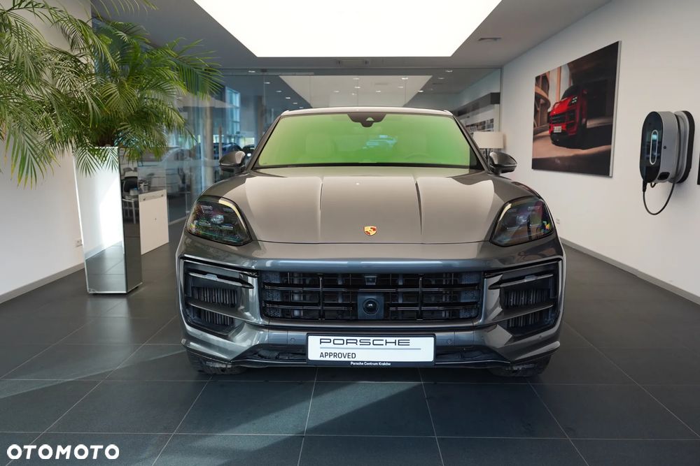 Porsche Cayenne Coupe - 8