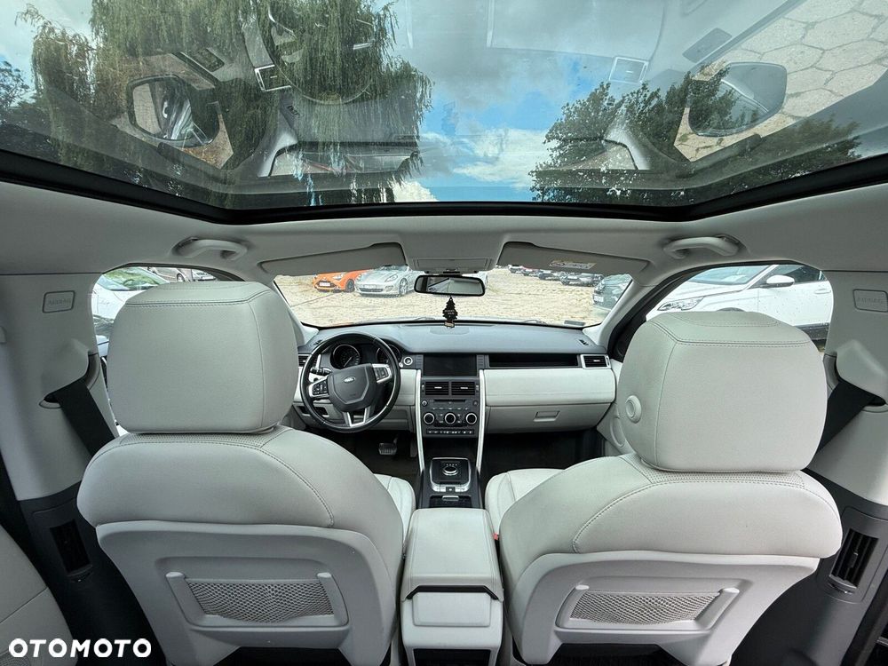 Land Rover Discovery Sport - 16