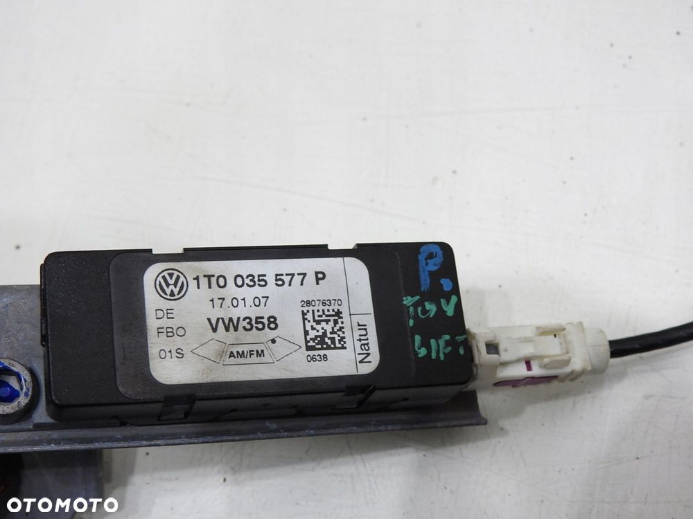 WZMACNIACZ ANTENY VW TOURAN LIFT 1T0035577P - 4