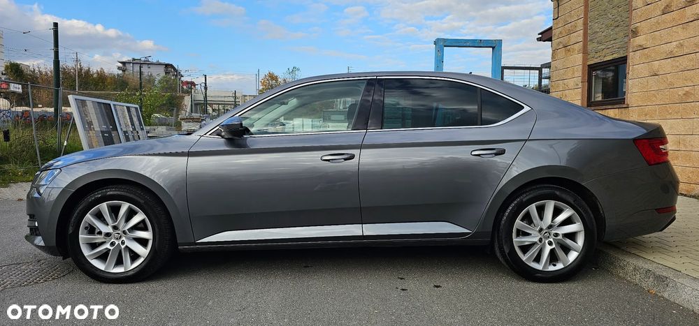Skoda Superb 2.0 TSI Ambition DSG - 12
