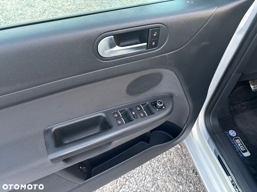 Volkswagen Golf Plus - 8