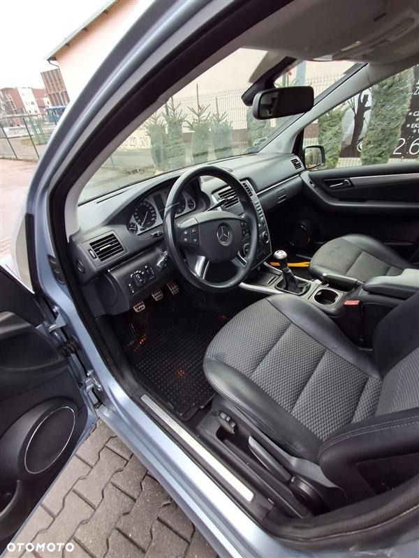 Mercedes-Benz Klasa B 180 CDI EU5 - 2