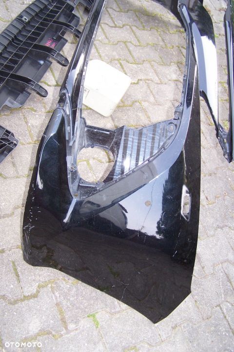 Toyota Camry VIII zderzak przedni 52119-33A50LE - 3
