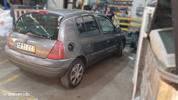 Para Peças Renault Clio Ii (Bb0/1/2_, Cb0/1/2_) - 2
