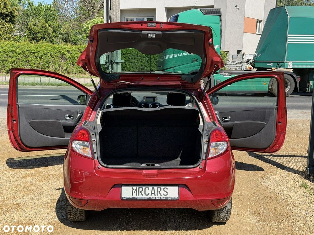 Renault Clio - 24