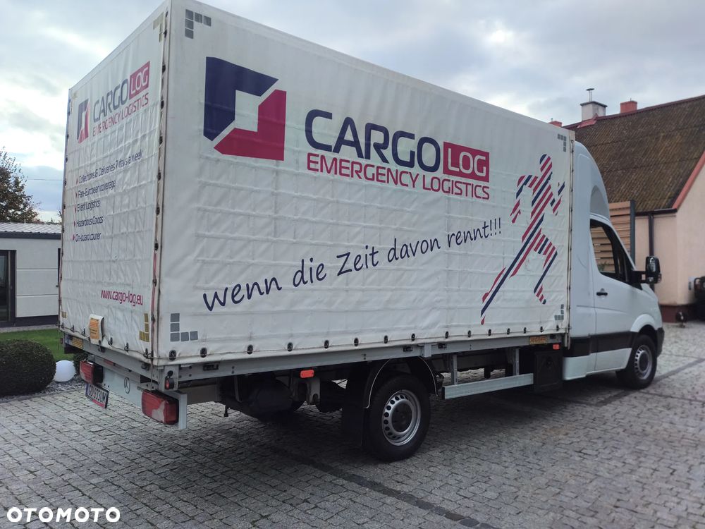 Mercedes-Benz Sprinter - 11