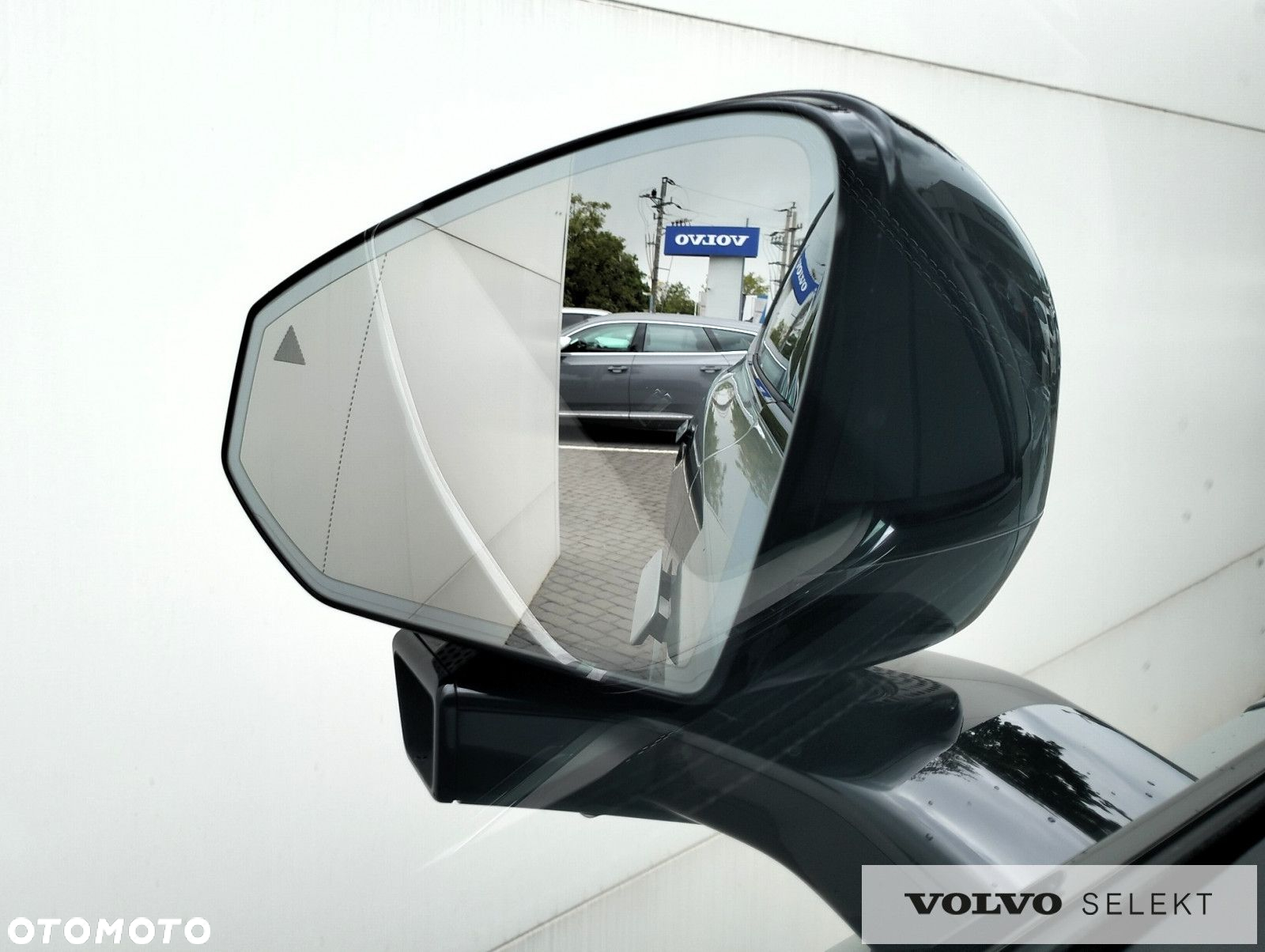 Volvo EX90 - 8