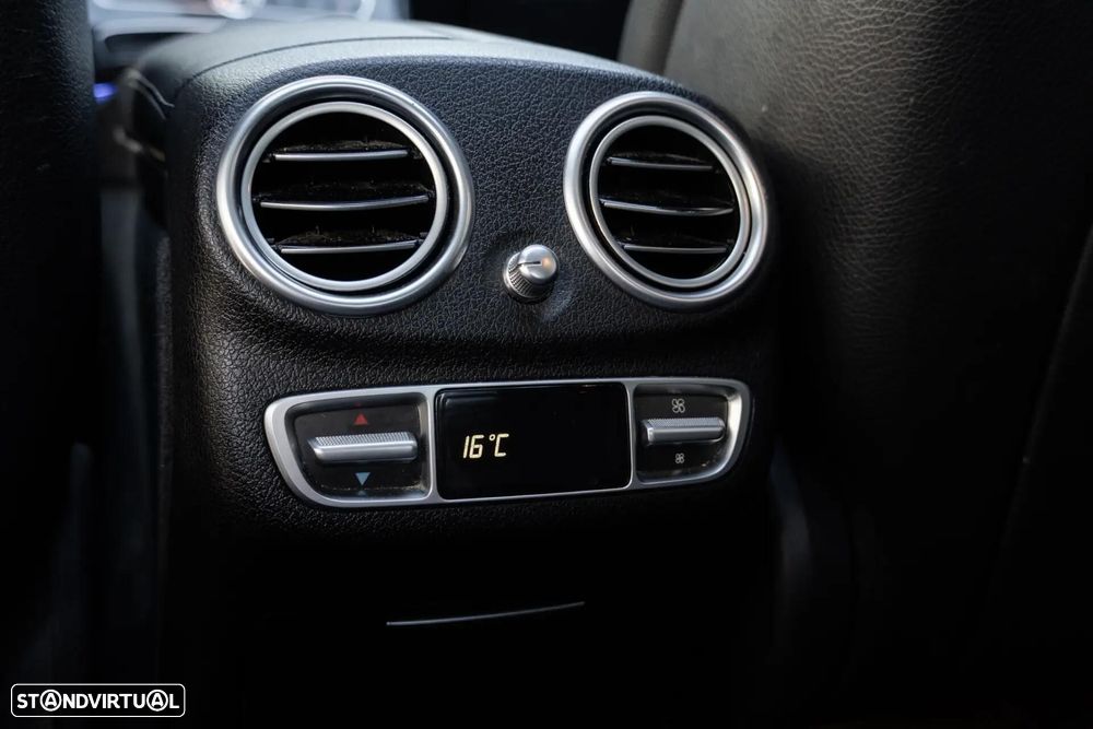 Mercedes-Benz E 220 d Avantgarde - 58