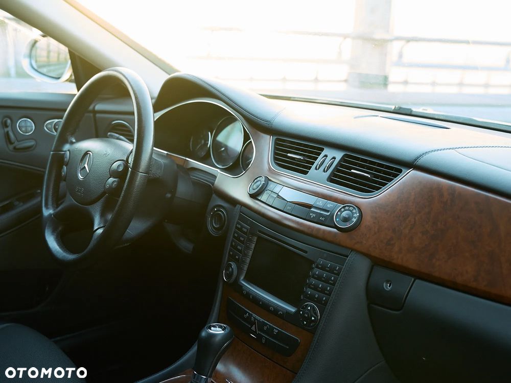Mercedes-Benz CLS 350 CGI - 20