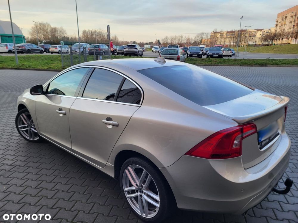 Volvo S60 D3 Momentum - 6