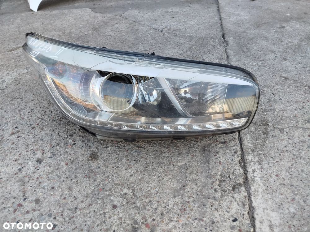 Kia Cee'd 2 II lampa prawa przód przednia soczewka LED Mazowieckie Warszawa - 1