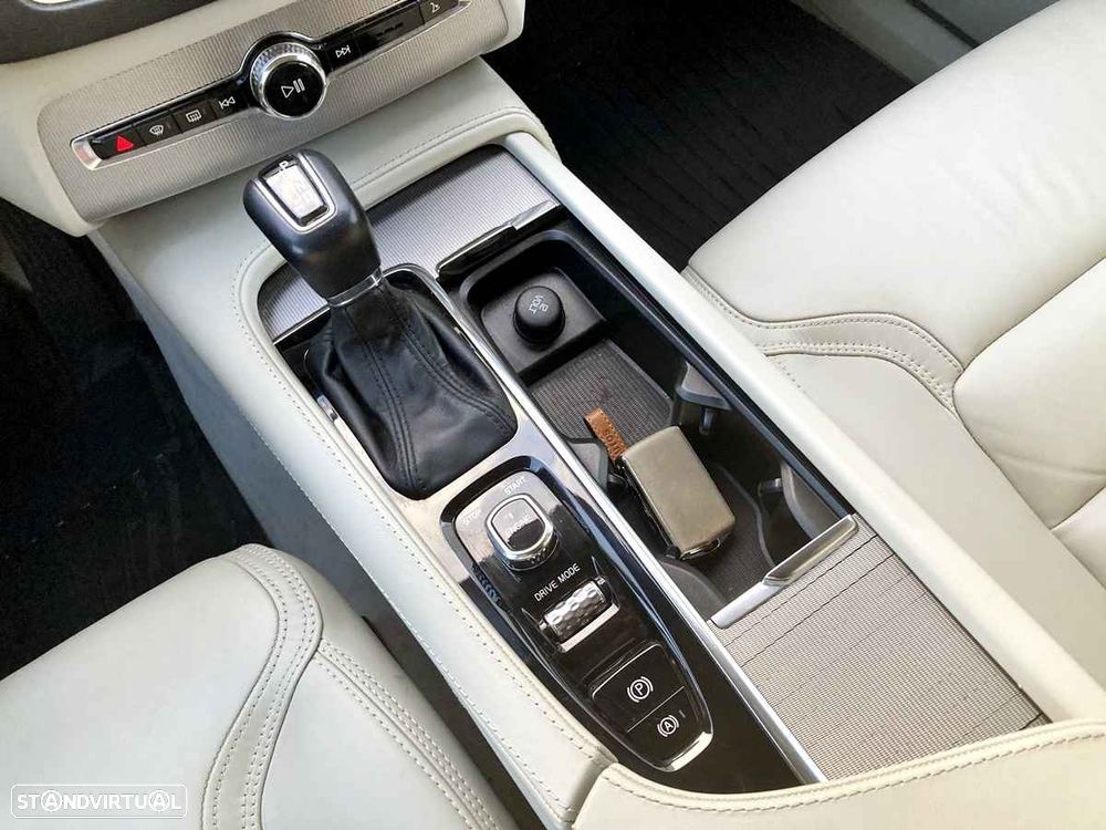 Volvo XC 90 2.0 D4 Inscription - 18