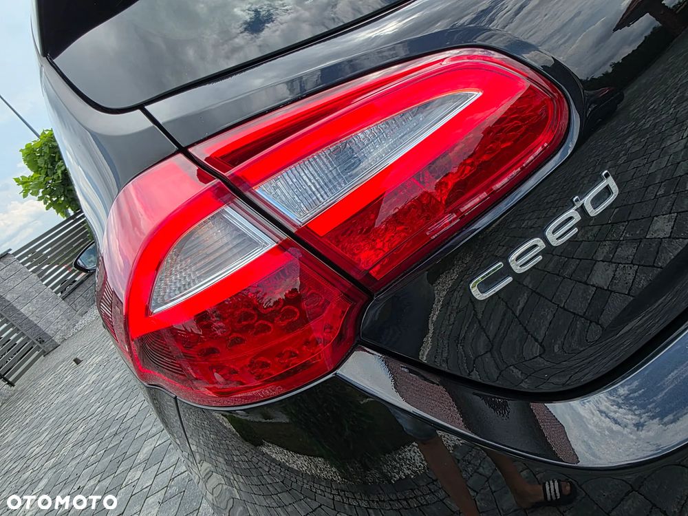 Kia Ceed 1.4 L Business Line - 26