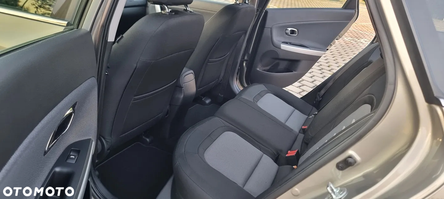 Kia Ceed Cee'd 1.6 GDI Business Line - 23