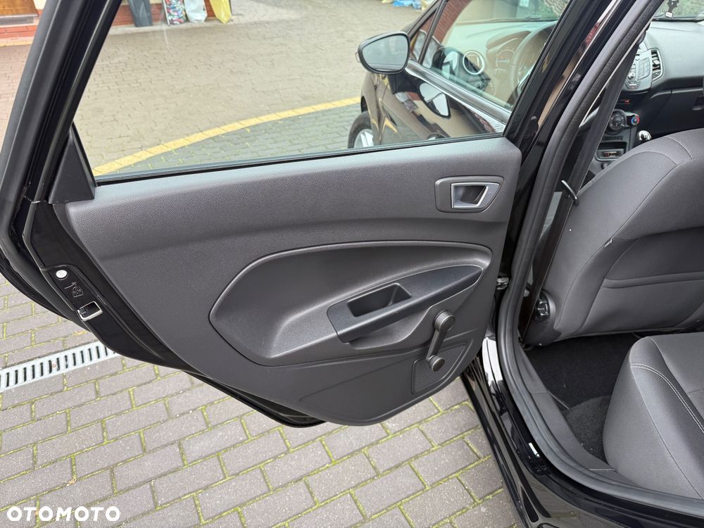Ford Fiesta - 13