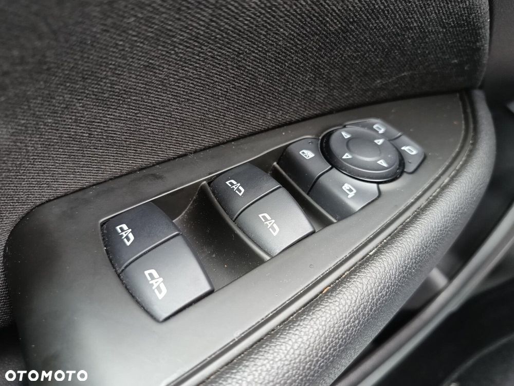 Opel Insignia 2.0 CDTI Elegance S&S - 22