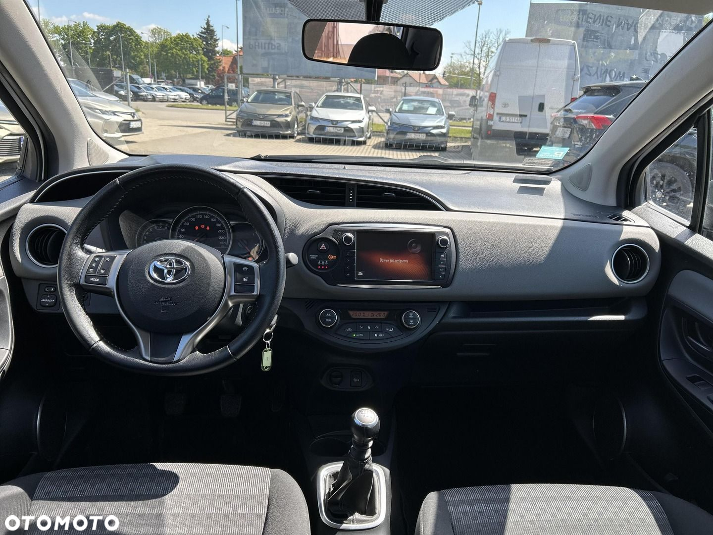 Toyota Yaris - 14