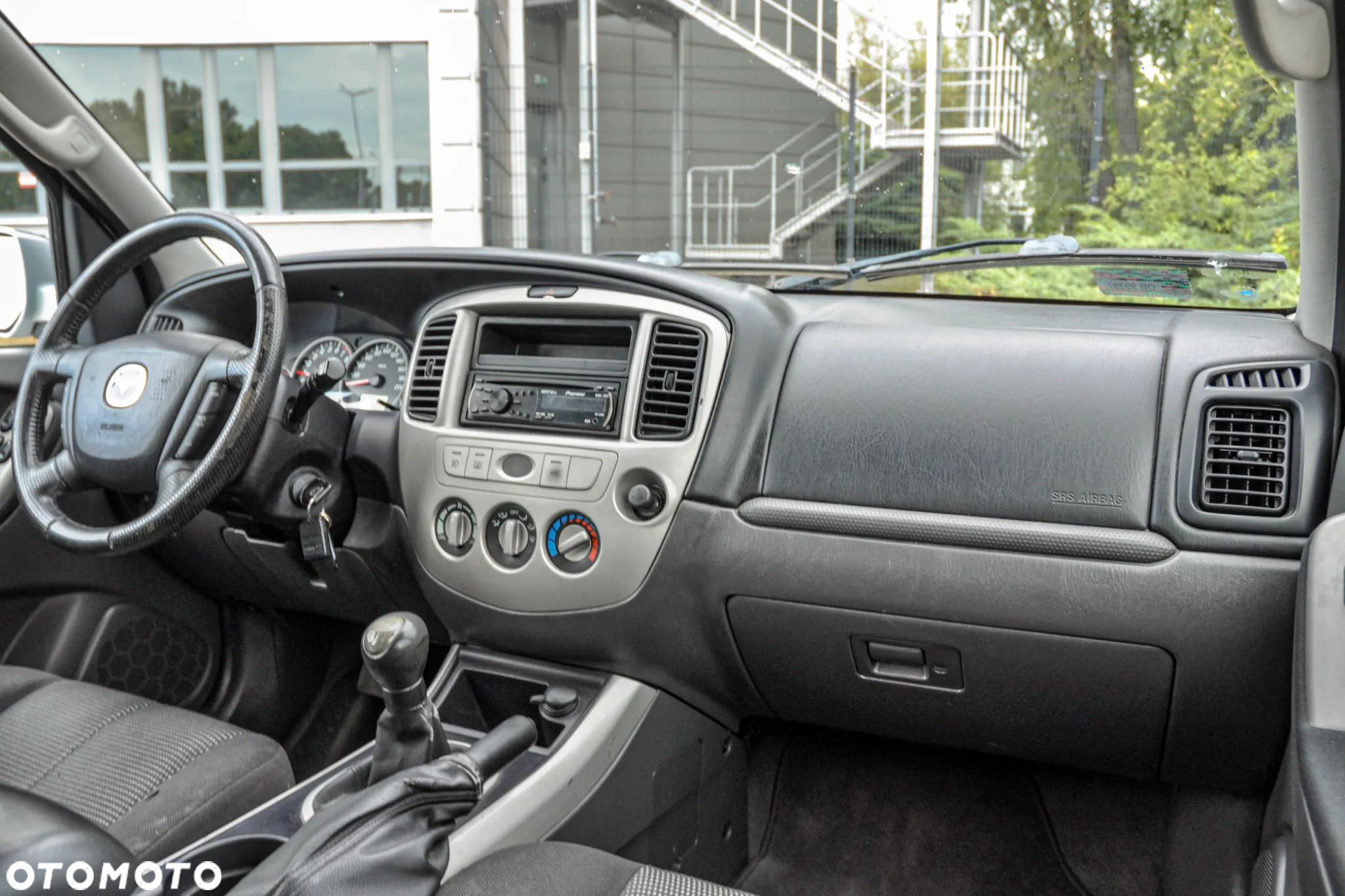 Mazda Tribute 2.3 Comfort - 10