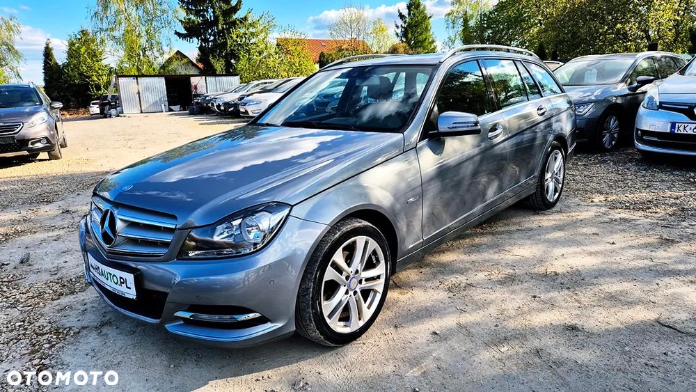 Mercedes-Benz Klasa C 180 BlueEFFICIENCY 7G-TRONIC Avantgarde - 26