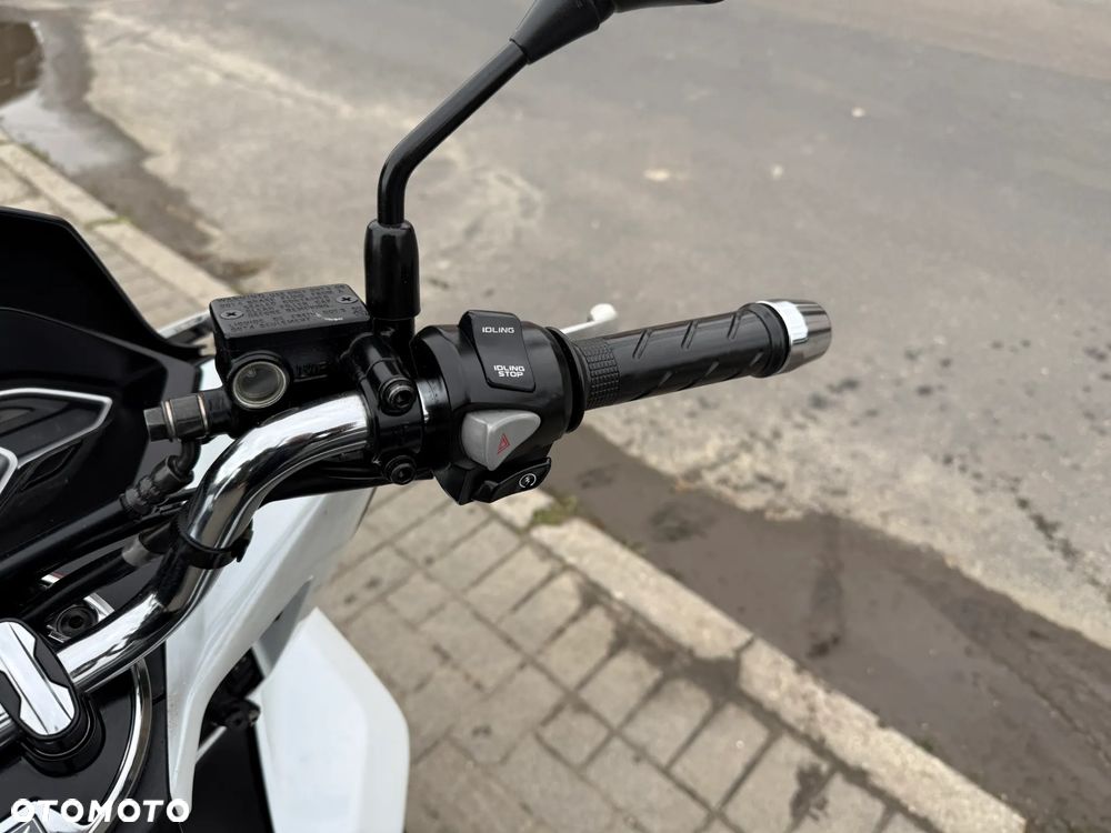 Honda PCX - 11