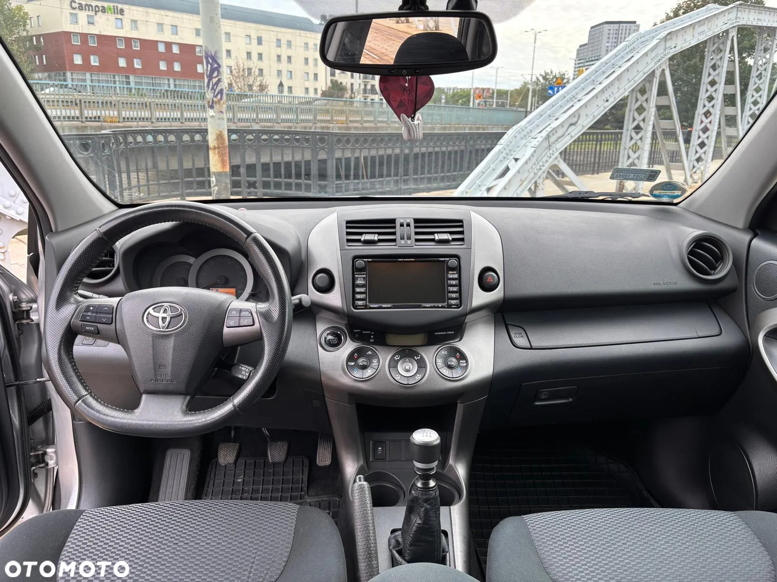 Toyota RAV4 - 13