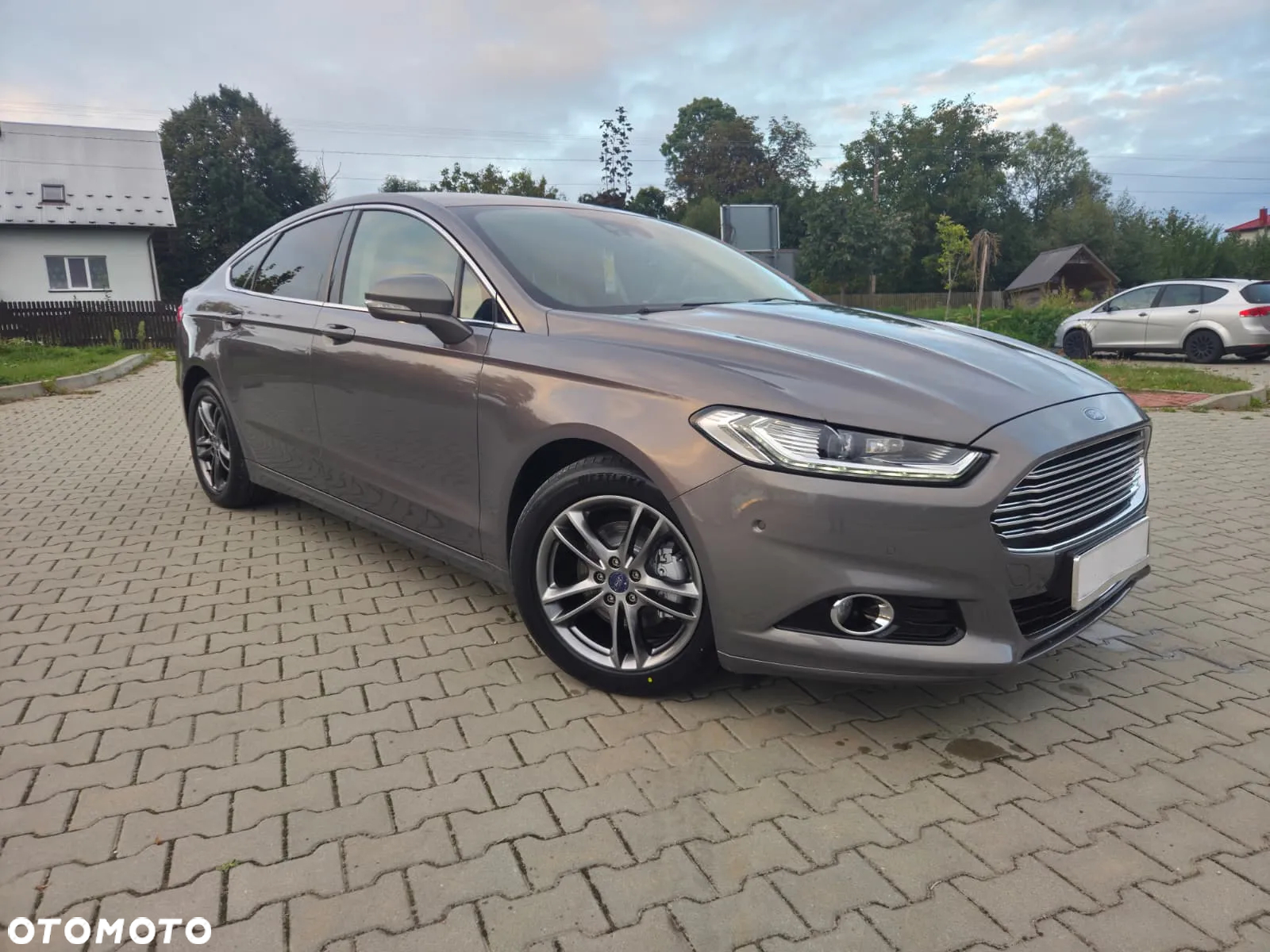 Ford Mondeo 2.0 EcoBoost Titanium - 3